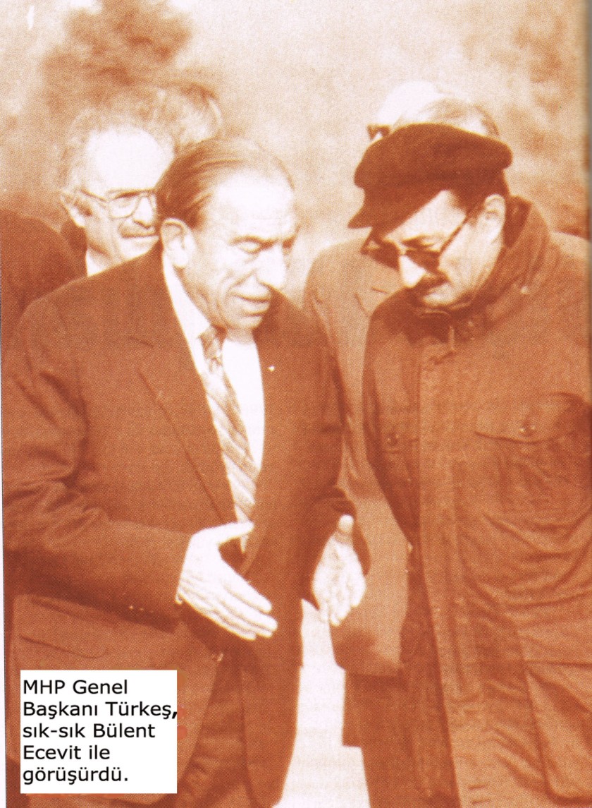 MHP Genel Başkanı Türkeş, sık-sık Bülent Ecevit ile görüşürdü. 